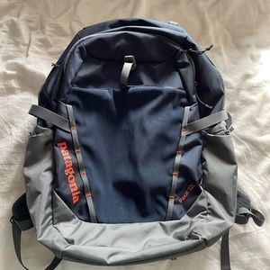 Patagonia 32L paxat backpack